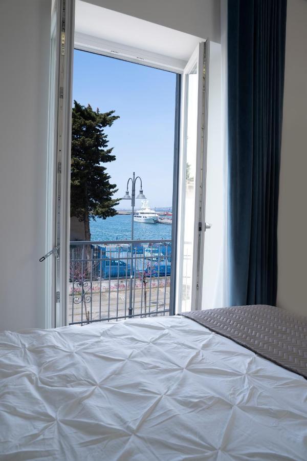 Le Radici Bed & Breakfast Castellammare di Stabia Exterior photo